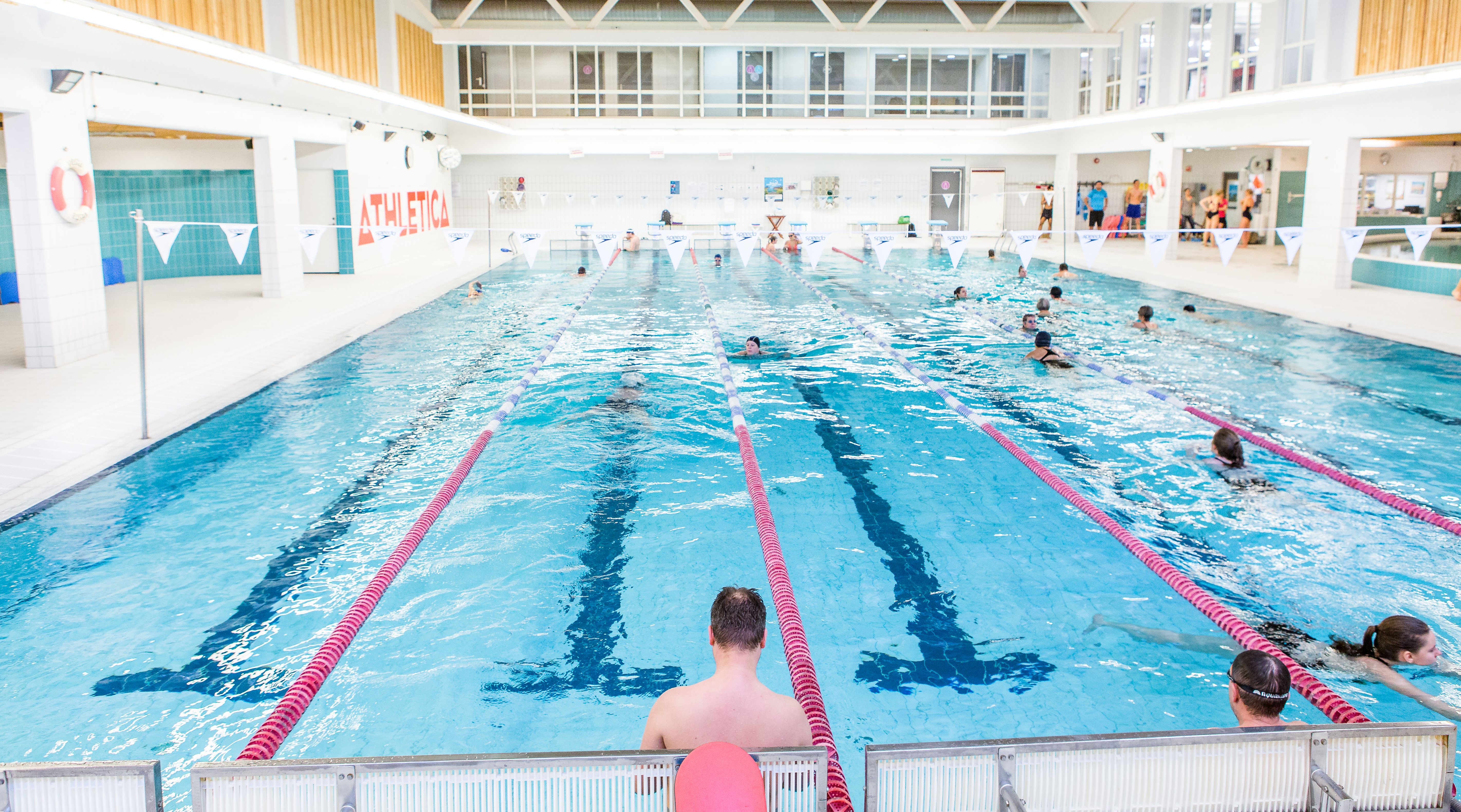 Svømmehallen på Athletica Domus, med 25 meter basseng.
