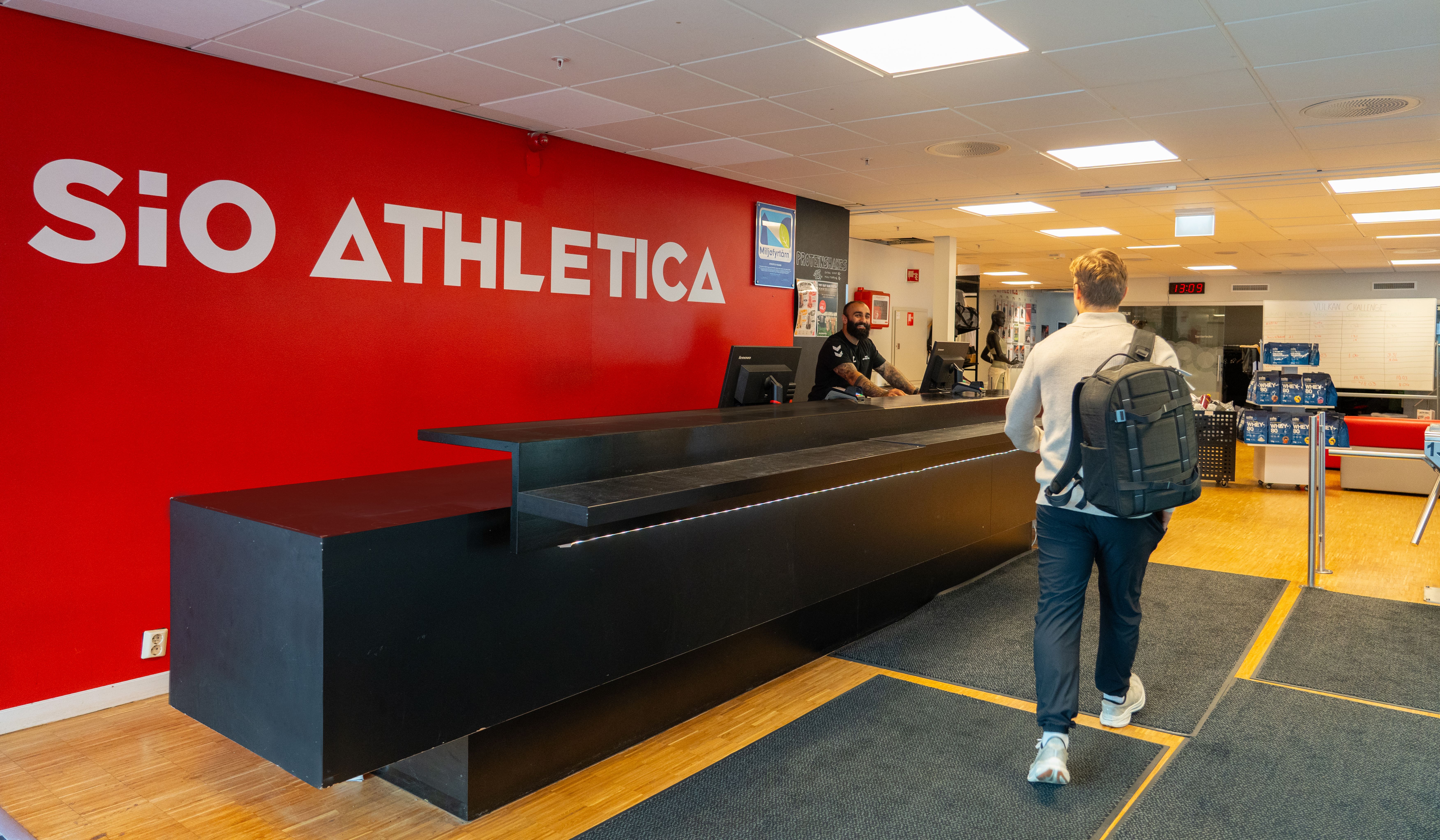 Bilde av resepsjonen på Athletica Vulkan i 4. etg. 
